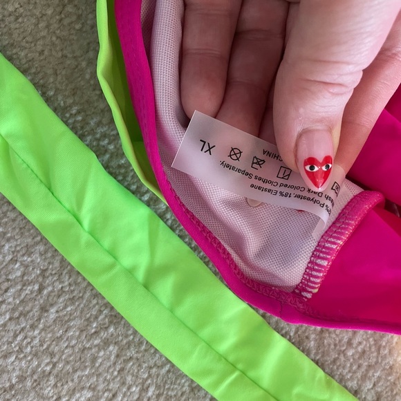 Hot pink and neon green  bikini - Picture 3 of 6